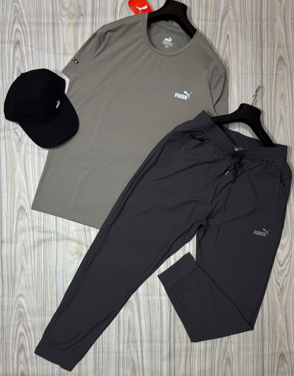 Tenue de Sport Manche courte – Haut + Pantalon + casquette